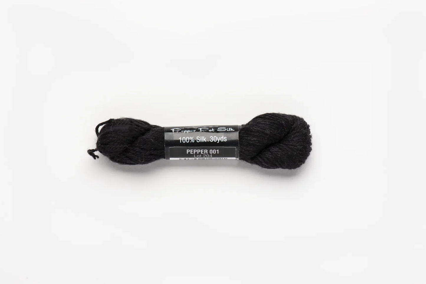 Tilli Tomas | Pepper Pot Silk | 001 Pepper | Thread