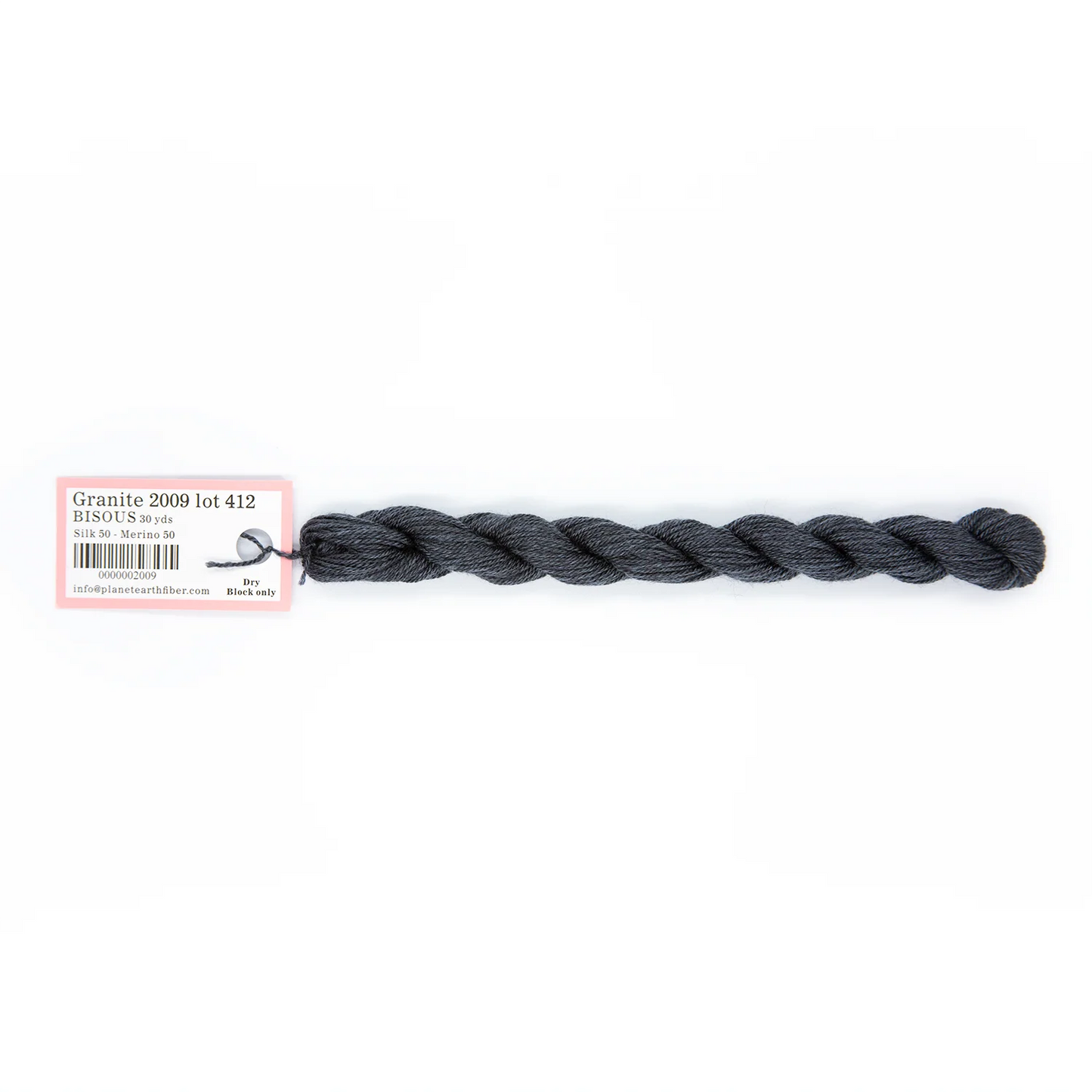Tilli Tomas | Bisous | 2009 Granite | Thread