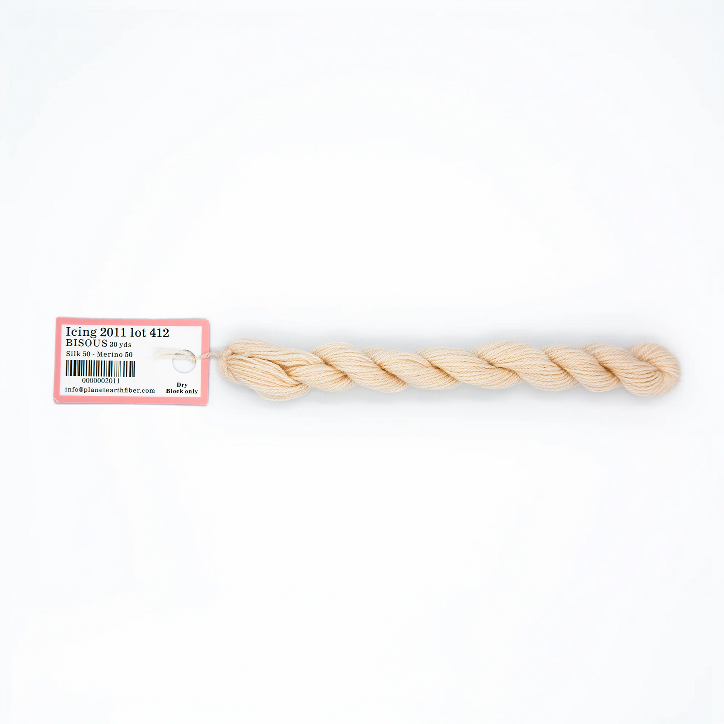 Tilli Tomas | Bisous | 2011 Icing | Thread