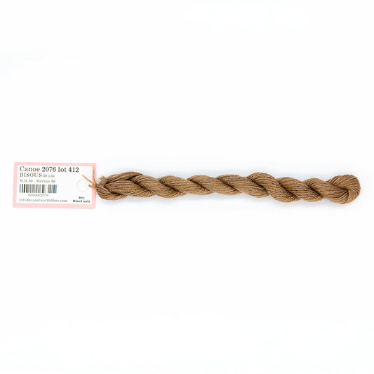 Tilli Tomas | Bisous | 2076 Canoe | Thread