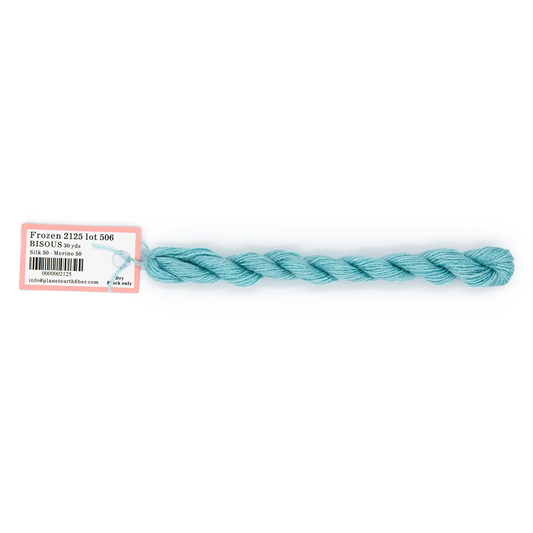 Tilli Tomas | Bisous | 2125 Frozen | Thread