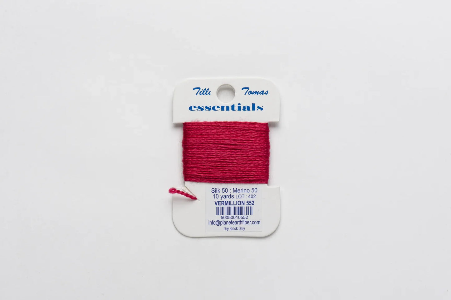 Tilli Tomas | Essentials Cards | 552 Vermillion | Thread