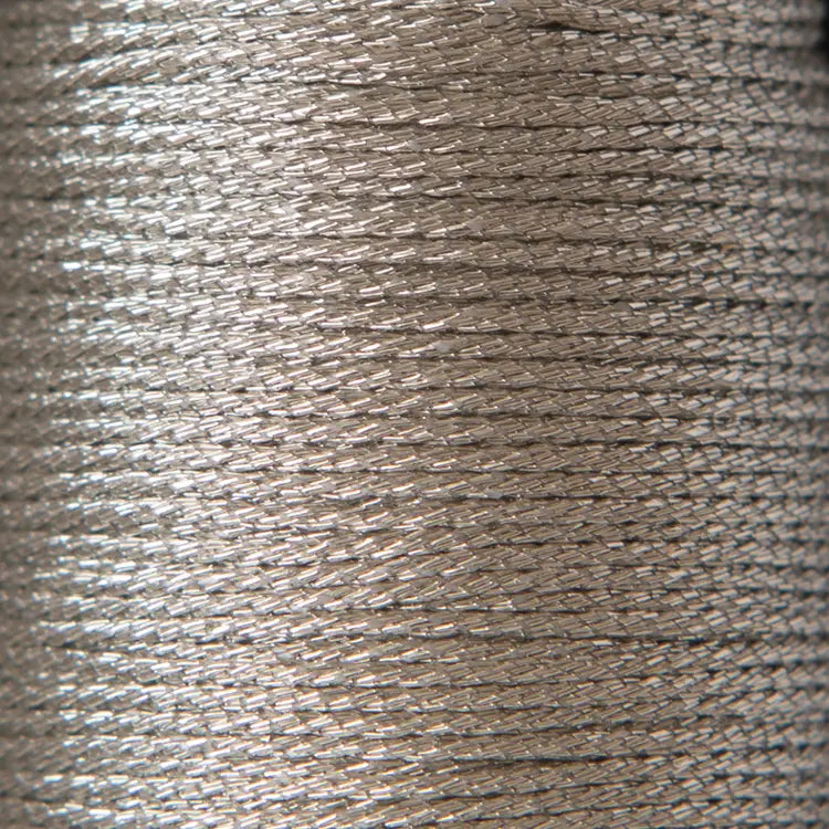 The Meredith Collection | Radiance Metallics | C-810 Flipper | Thread