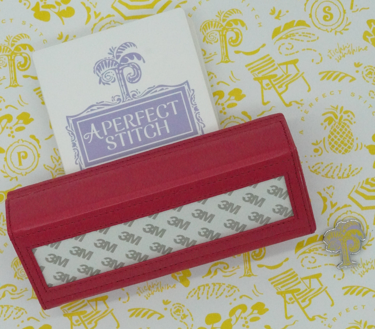 Tilli Tomas | Magnetic Everything Box | Hot Pink | Self- Finishing