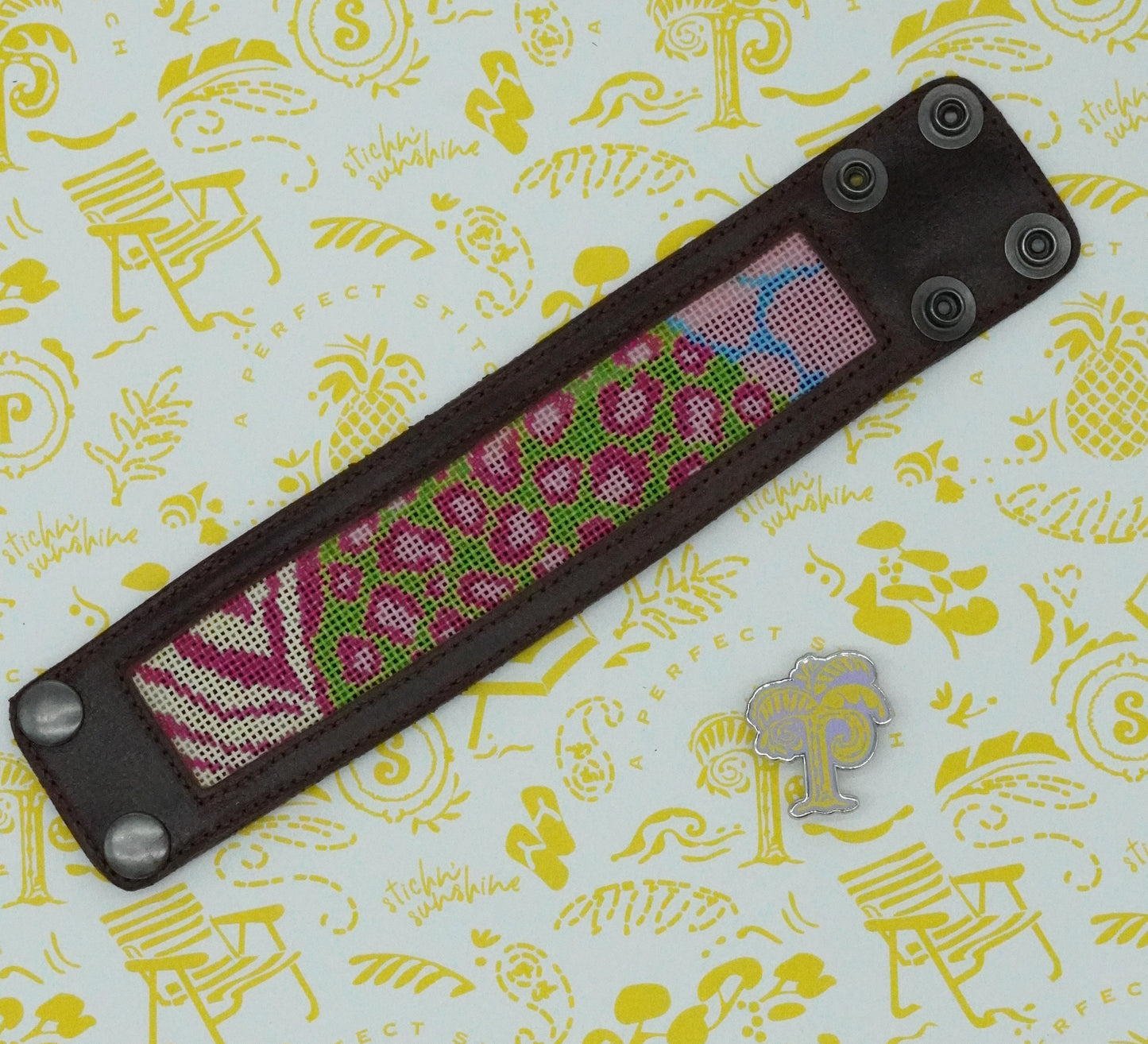 Voila | Snaplette Bracelets | Dark Brown Leather with Pink Leopard Design | Self- Finishing